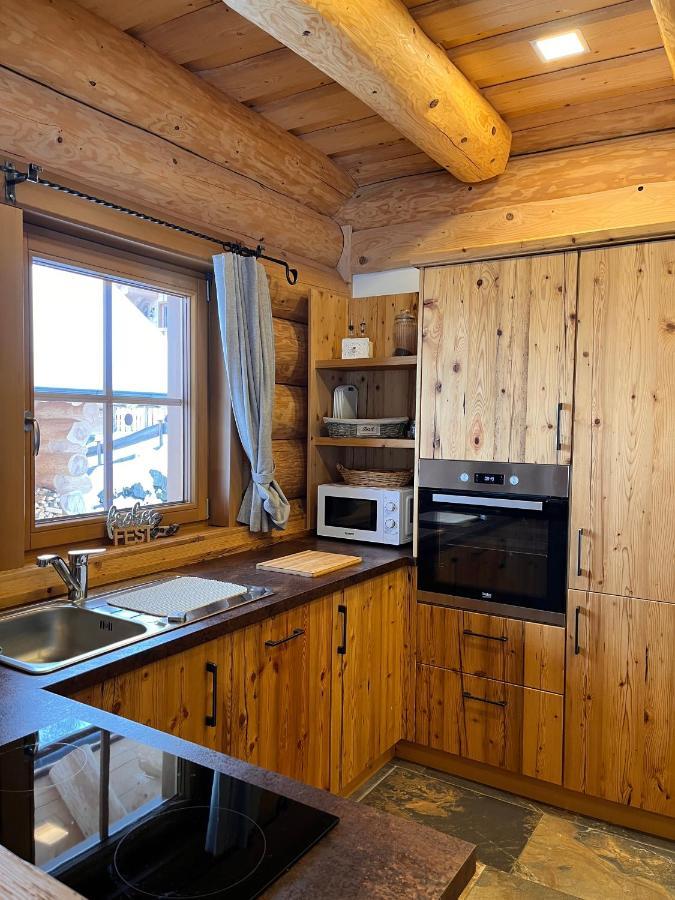 Almzauber Chalets - Haus Enzian Inkl Infrarotliegen Hochrindl Exterior foto