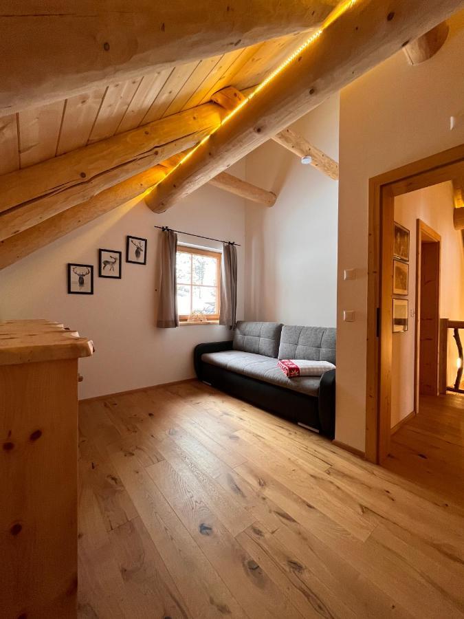 Almzauber Chalets - Haus Enzian Inkl Infrarotliegen Hochrindl Exterior foto